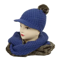 W326D Niebieski Komplet Haker damska zimowa czapka i szal dzianinowy obszyty sztucznym futrem z daszkiem i pomponem