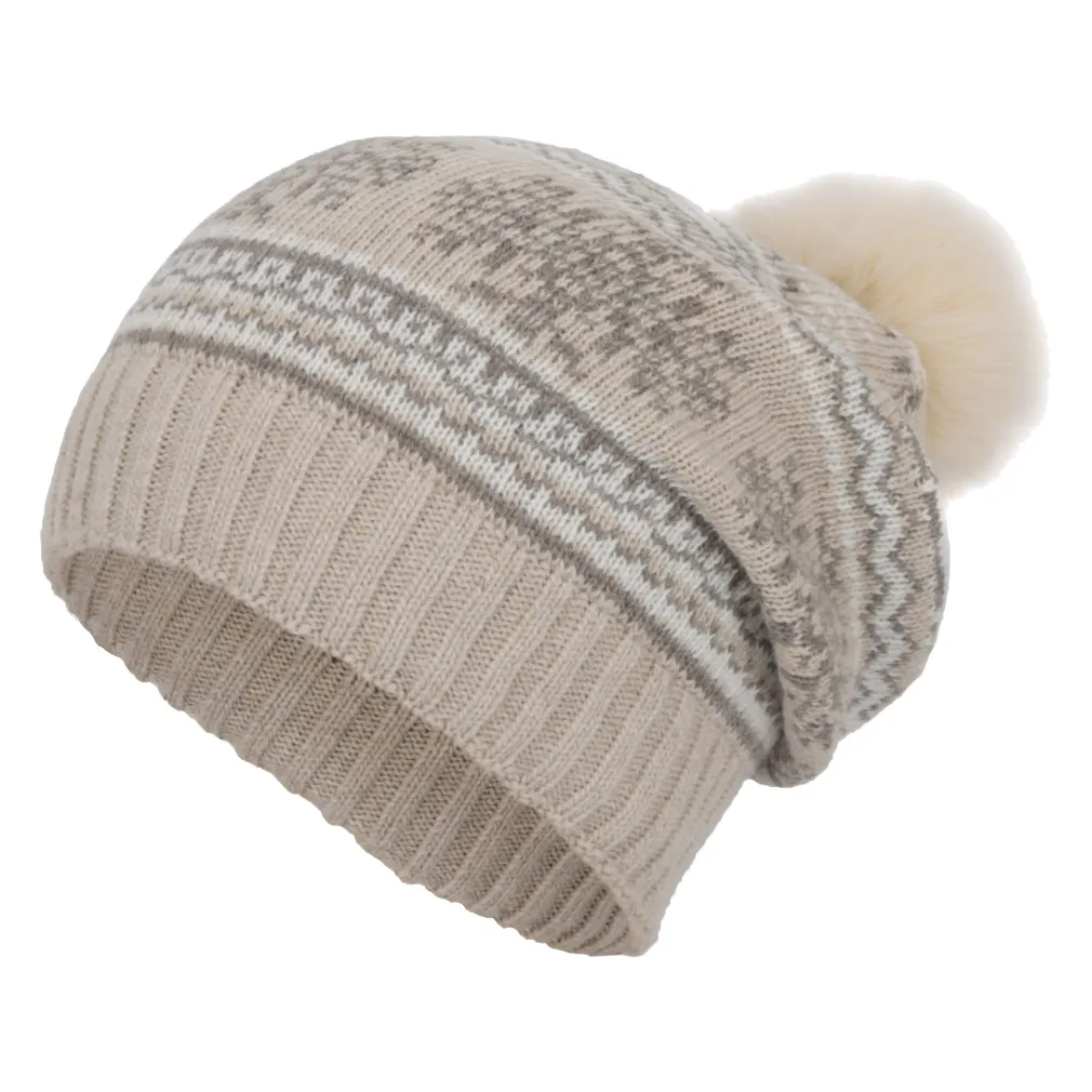 W321E Beżowa Polar Fashion ciepła czapka zimowa beanie oryginalny design motyw śnieżki pompon