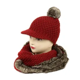 W326E Czerwony Komplet Haker damska zimowa czapka i szal dzianinowy obszyty sztucznym futrem z daszkiem i pomponem