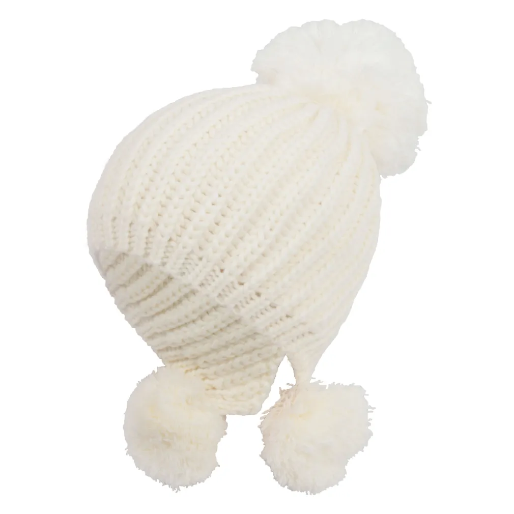 W221A White A Warm Winter Hat With Knitwear With Pompon